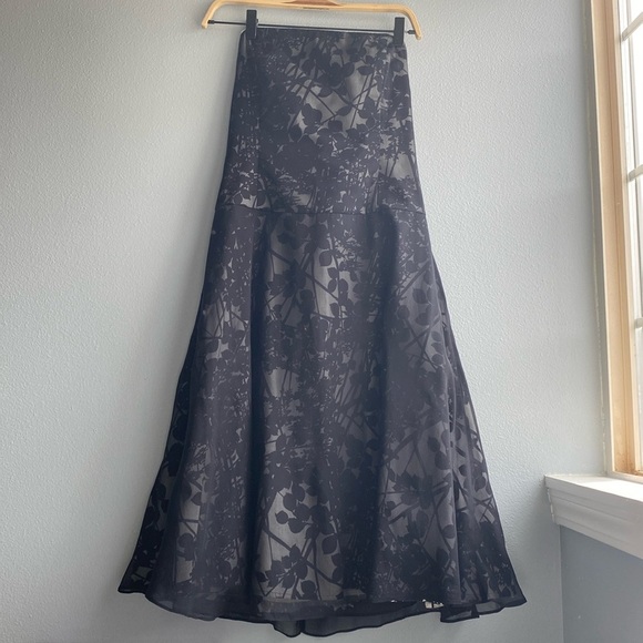 Tabitha Dresses & Skirts - Tabitha Women’s Strapless Black Dress